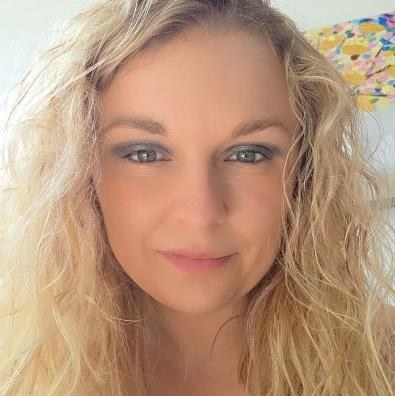 Kelly Goffaux, psychologue clinicienne et psychothérapeute à Morlanwelz